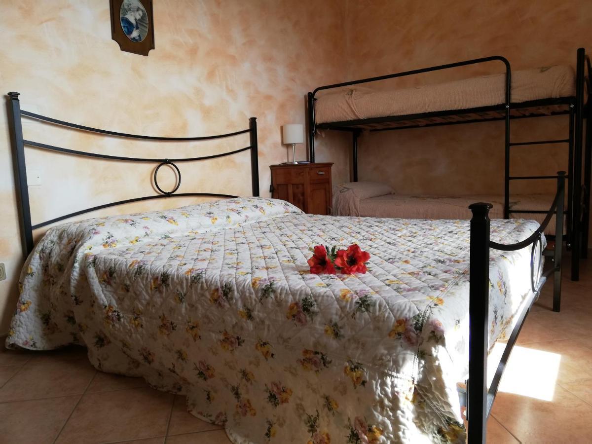 B&B Pivi Понті-суль-Мінчіо Екстер'єр фото