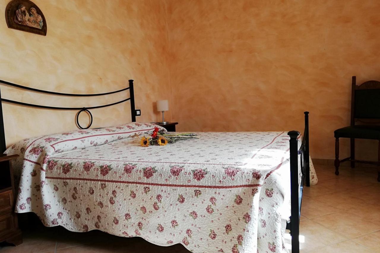 B&B Pivi Понті-суль-Мінчіо Екстер'єр фото