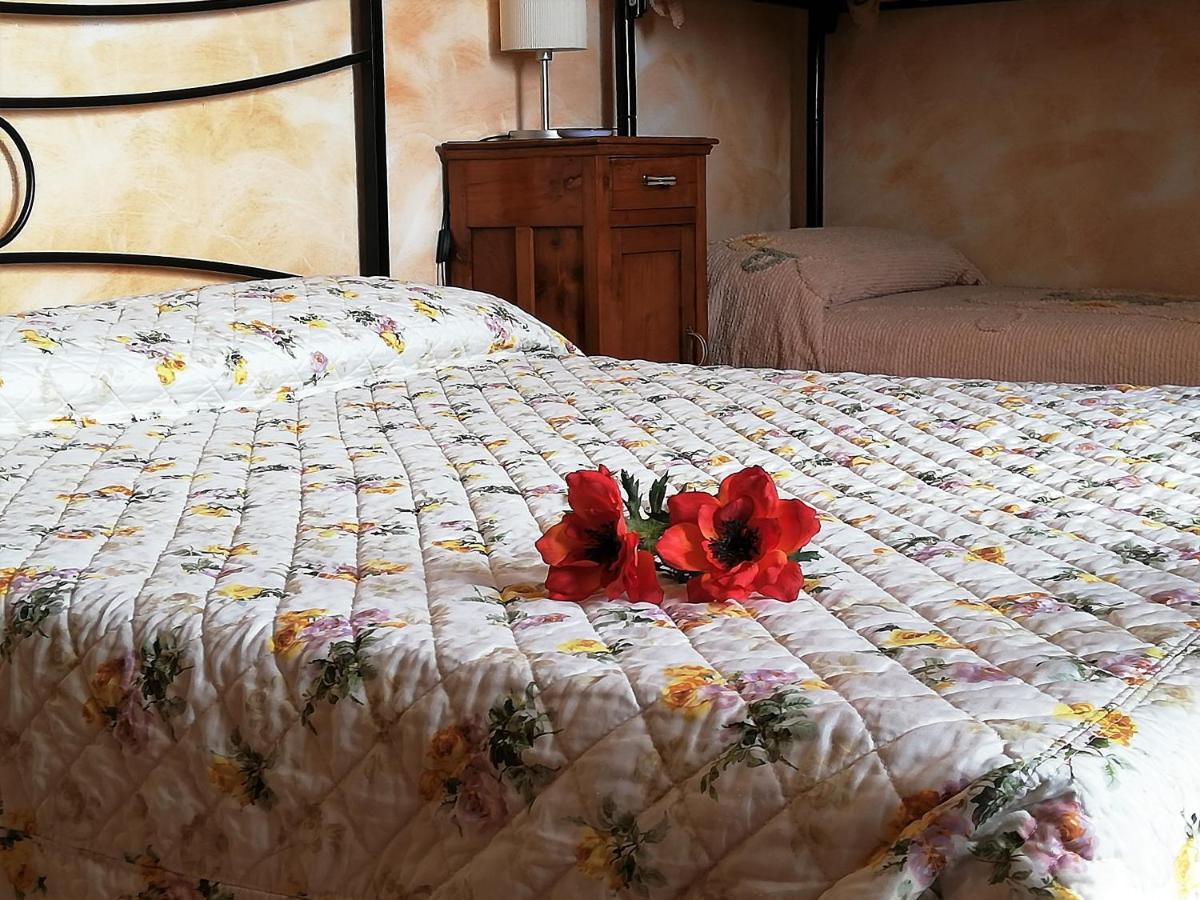 B&B Pivi Понті-суль-Мінчіо Екстер'єр фото