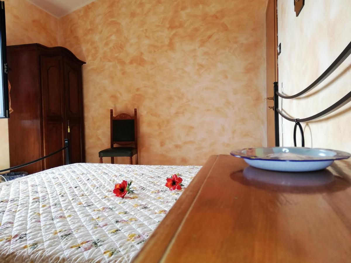 B&B Pivi Понті-суль-Мінчіо Екстер'єр фото
