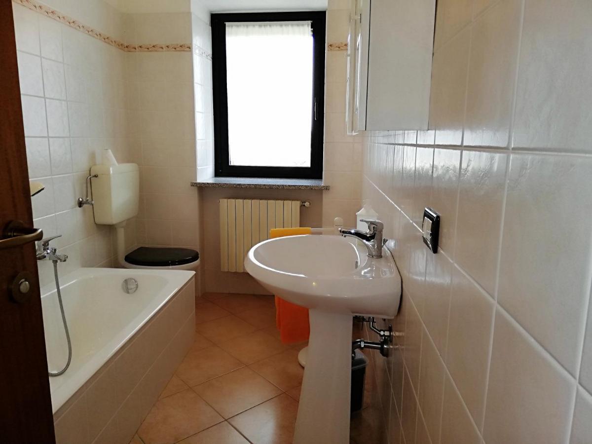 B&B Pivi Понті-суль-Мінчіо Екстер'єр фото