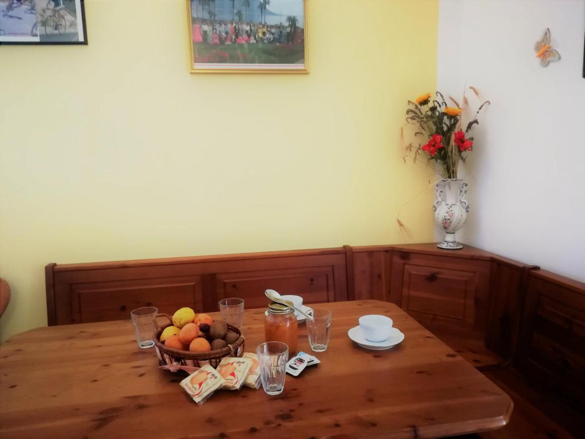 B&B Pivi Понті-суль-Мінчіо Екстер'єр фото